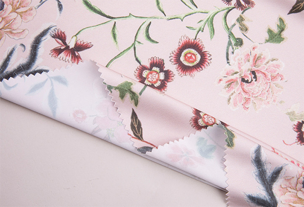 如何辨認數(shù)碼印花面料的正反面的技巧