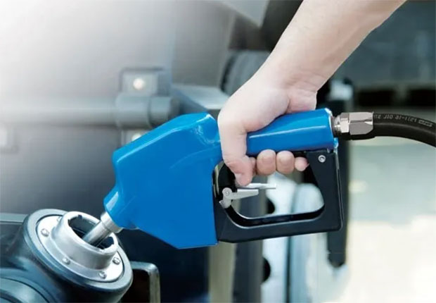 車用尿素在卡車?yán)锸窃鯓庸ぷ鞯?