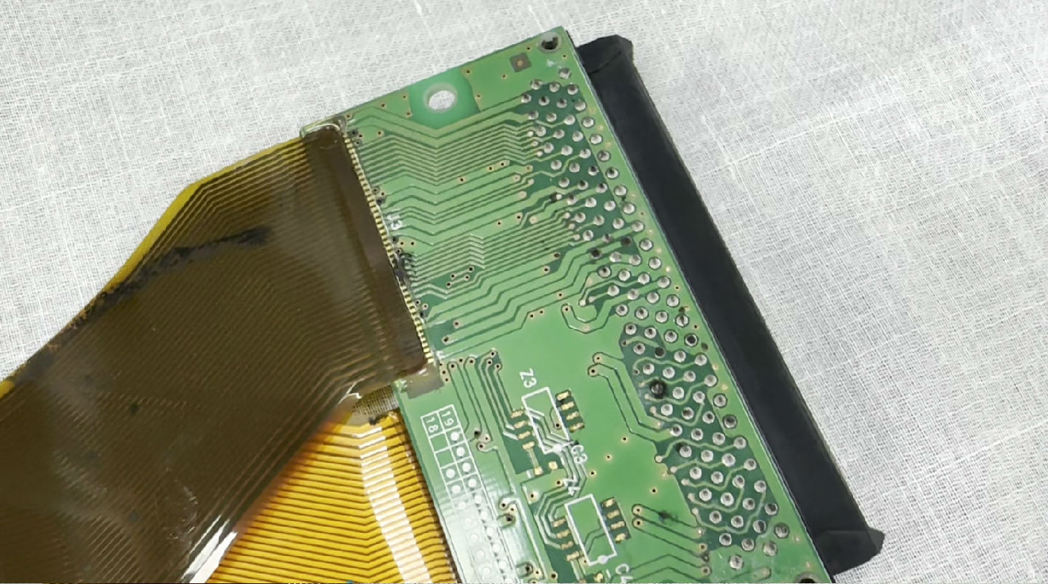 導(dǎo)致數(shù)碼印花機(jī)噴頭斜噴的原因 導(dǎo)致數(shù)碼印花機(jī)噴頭斜噴的原因