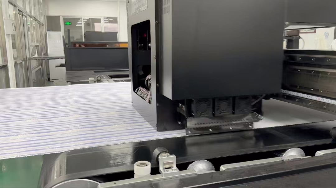 數(shù)碼印花打印時(shí)出現(xiàn)交叉色的原因 數(shù)碼印花打印時(shí)出現(xiàn)交叉色的原因